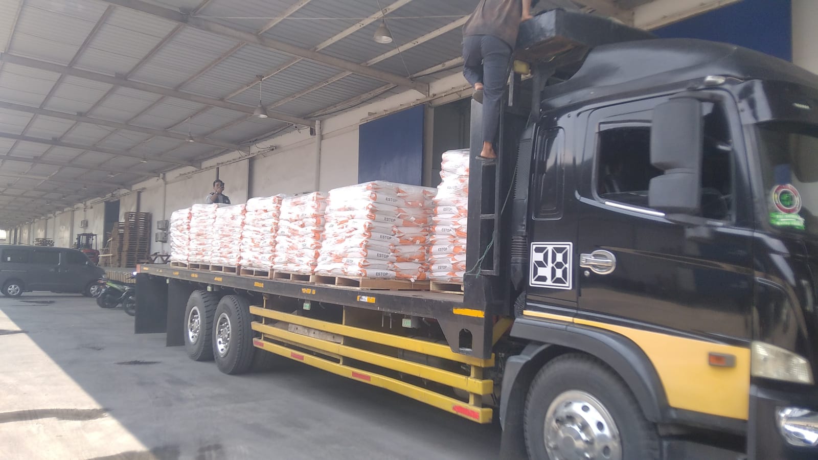 Pengiriman material Grouting Estop, Estogrout MP70
